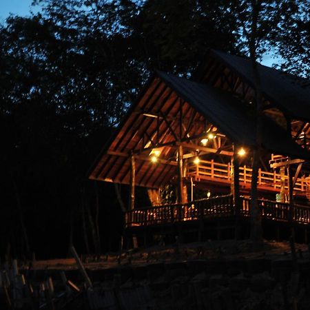 Borneo Natural Sukau Bilit Resort Exterior foto
